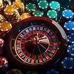 Tampilan meja baccarat dealer langsung di rogtoto com dengan kartu dan chip virtual